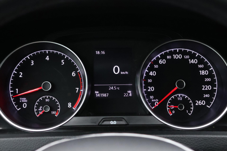 Volkswagen Golf 1,4 TSI Highline Xenon Serv.k.