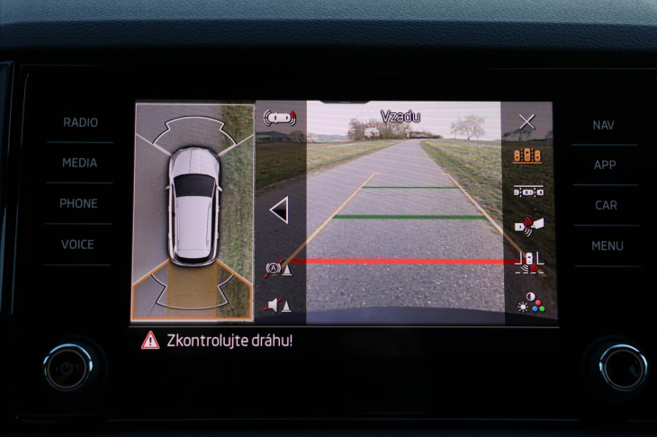 Škoda Karoq 2,0 TDI 4x4 DSG Sportline DPH