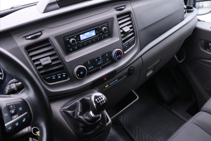 Ford Transit 2,0 TDCI 96kW L2 9-Míst CZ DPH