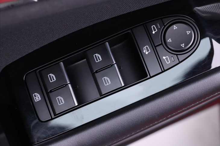 Mazda 3 2,0 Skyactiv-G122 Aut. Navi