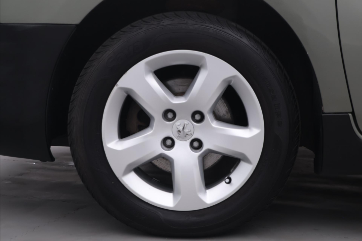 Peugeot Partner Tepee 1,6 VTI 88kW CZ 1.Maj Tažné