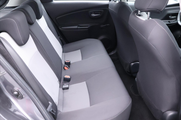 Toyota Yaris 1,5 VVT-i 82kW Aut.klima 1.Maj