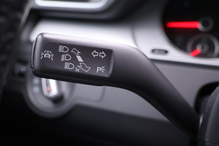 Volkswagen Passat 2,0 TDI 130kW DSG CZ R-Line