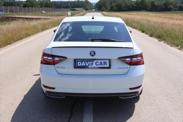 Škoda Superb 1,8 TSI DSG CZ Sportline DCC