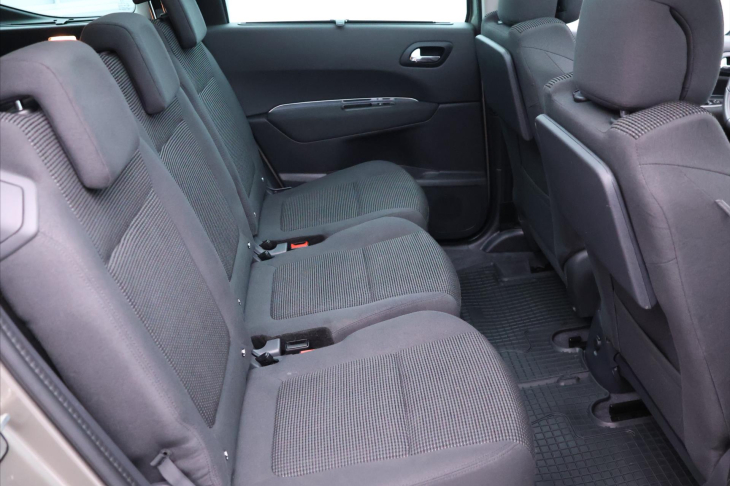 Peugeot 5008 1,6 BlueHDi 88kW Allure CZ