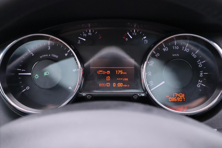 Peugeot 5008 1,6 BlueHDi 88kW Allure CZ