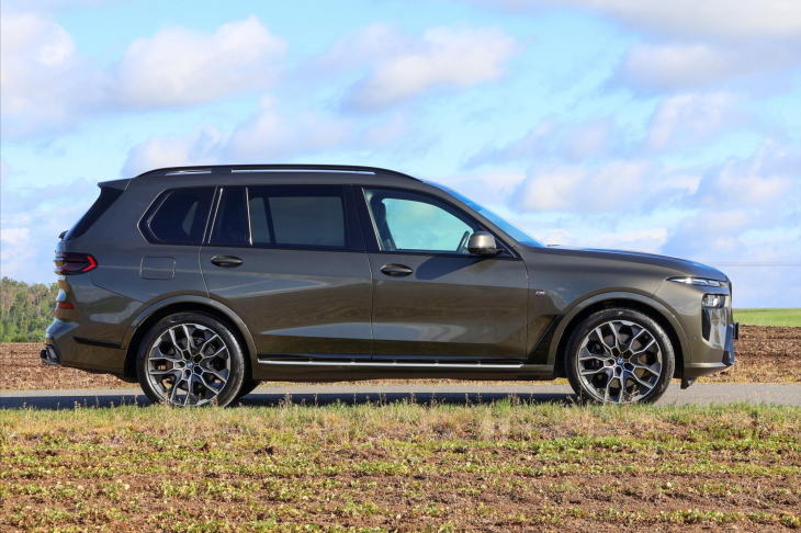 BMW X7 3,0 40d 250kW Xdrive M-Paket DPH