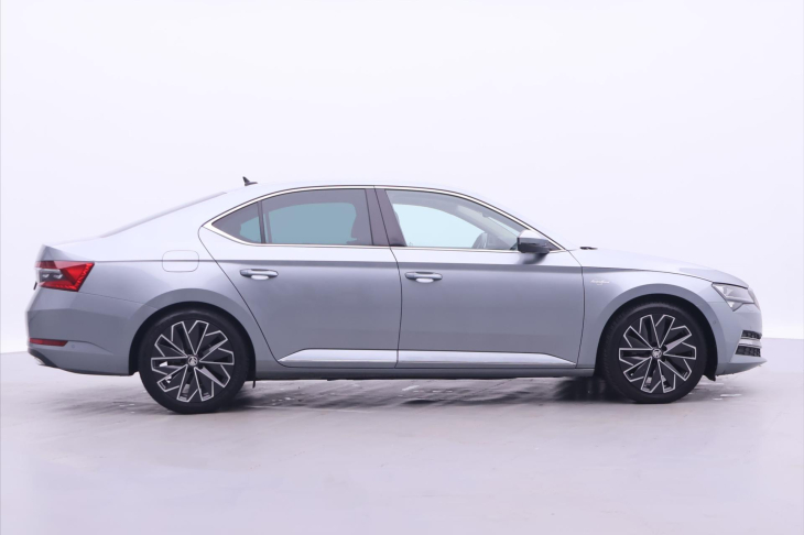 Škoda Superb 2,0 TDI DSG L&K LED  DPH CZ