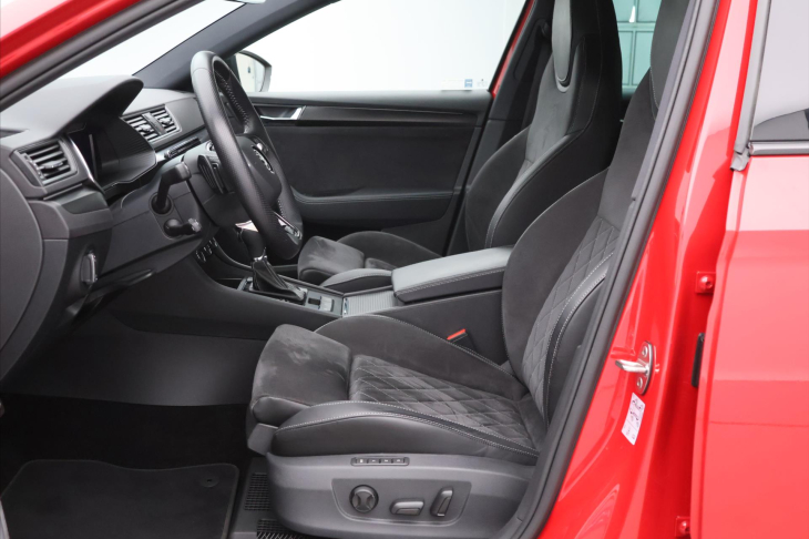 Škoda Superb 2,0 TDI 147kW DSG CZ Sportline DPH