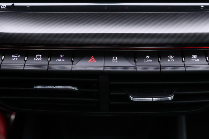 Škoda Octavia 2,0 TSI 180kW DSG Matrix DPH RS