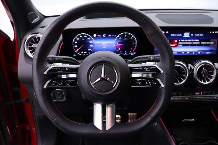 Mercedes-Benz GLB 2,0 200d 4MATIC AMG Premium+