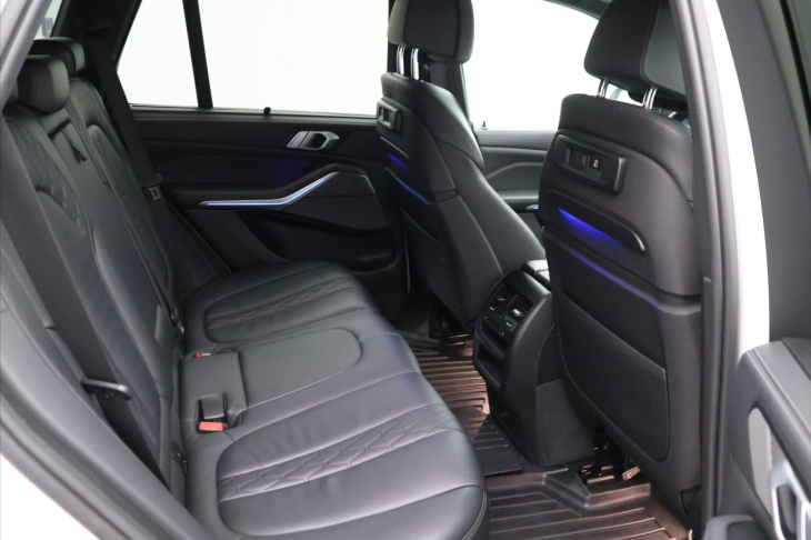 BMW X5 3,0 M50d 294kW CZ DPH FULL SERVIS