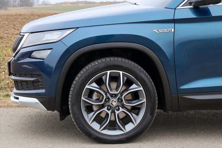 Škoda Kodiaq 2,0 TDI DSG 4x4 7-Míst Scout