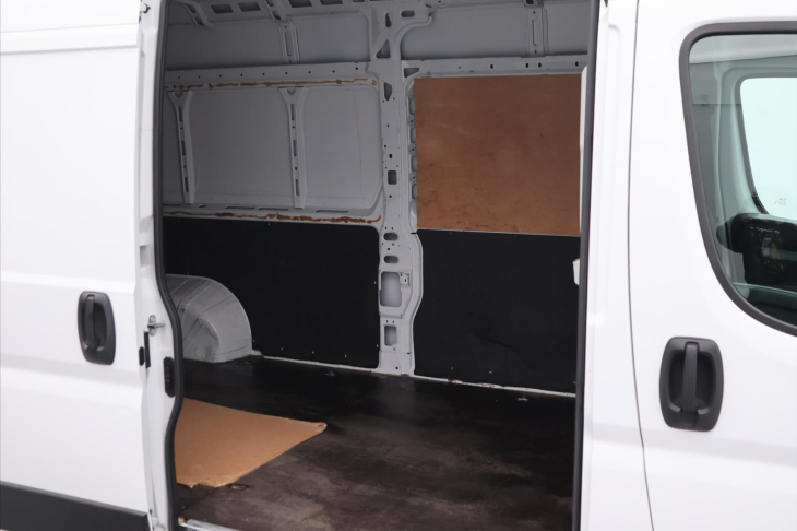 Peugeot Boxer 2,2 HDI 121 kW L4H2 DPH CZ