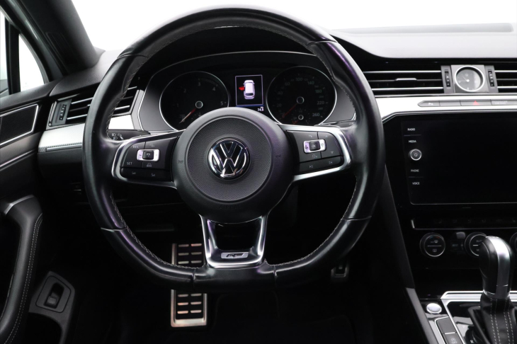 Volkswagen Passat 2.0 TDI 110kW DSG LED Kůže CZ
