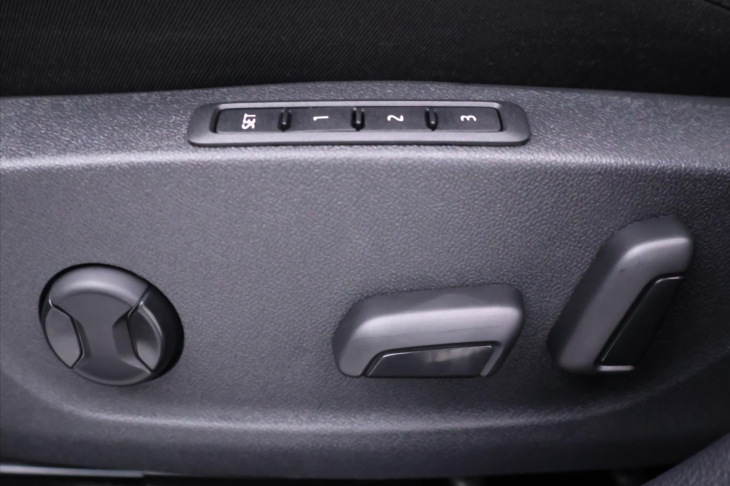 Škoda Octavia 2,0 TDI DSG Style CZ 1.Maj DPH