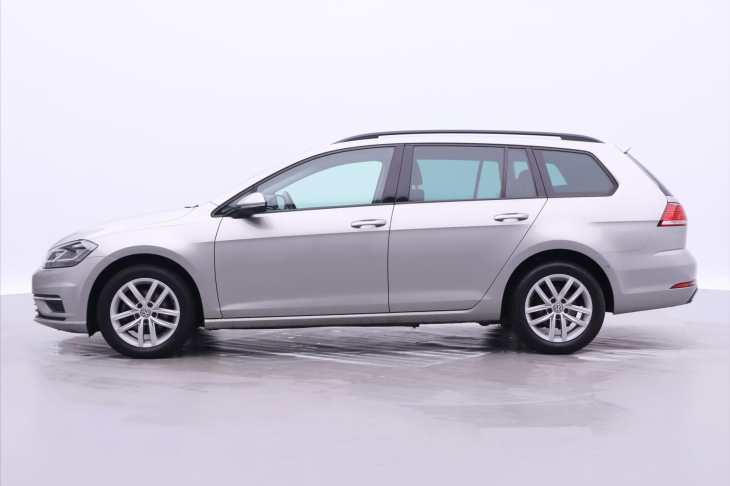 Volkswagen Golf 1,6 TDI LED DPH 1.Maj.