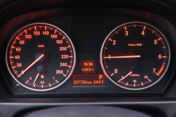 BMW Řada 3 2,0 318i 105kW Automat Klima