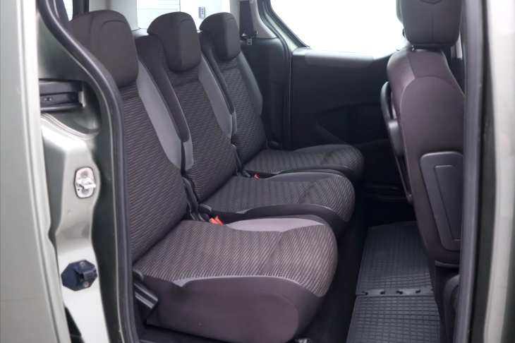 Peugeot Partner Tepee 1,6 VTI 88kW CZ 1.Maj Tažné