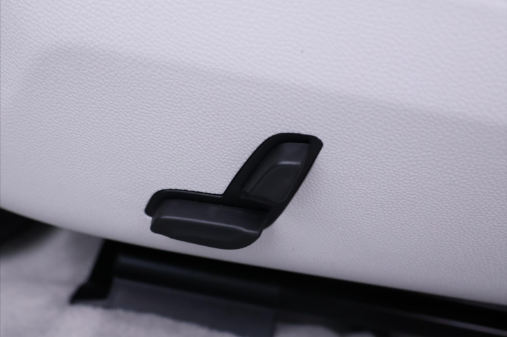 Mercedes-Benz Třídy E 3,5 E 400 Serv.kniha LED