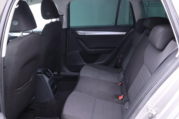 Škoda Octavia 1,6 TDI 77kW Ambition 4x4