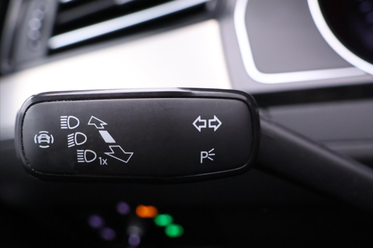 Volkswagen Passat 2,0 TDI 110kW DSG Elegance DPH