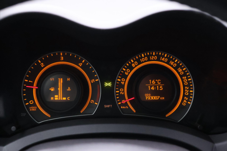 Toyota Auris 2,0 D-4D 93kW Xenon Tažné