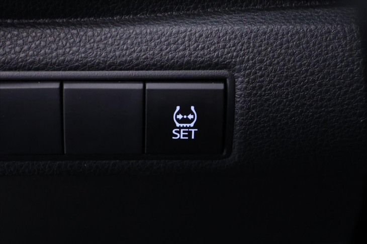 Toyota Corolla 1,5 VTi Aut. DPH CZ Comfort