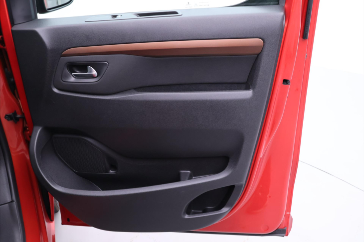 Toyota ProAce Verso 2,0 D-4D L1 Family 8-Míst CZ