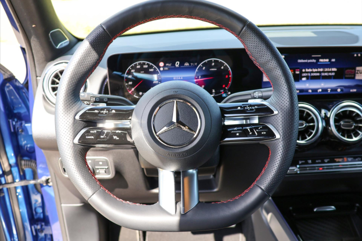 Mercedes-Benz GLB 2,0 200d 4Matic AMG Premium