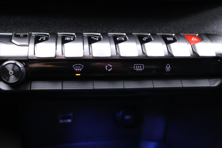 Peugeot 5008 1,2 PT 96kW GT-Line 7-Míst