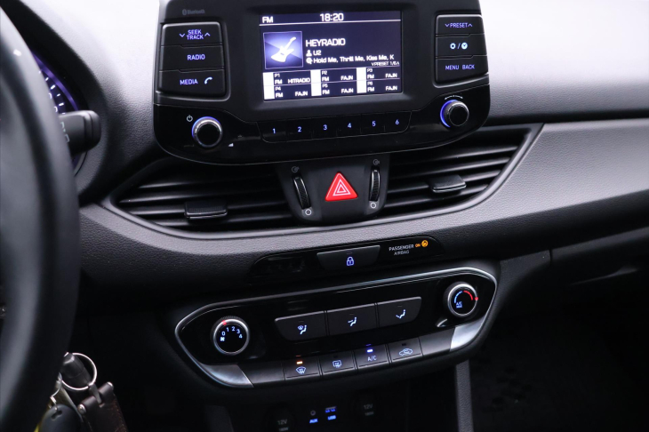 Hyundai i30 1,6 CDRi 81kW CZ Klima Tažné