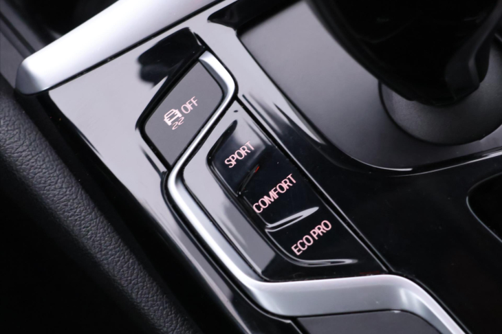 BMW Řada 5 2,0 520da 120kW Sportline