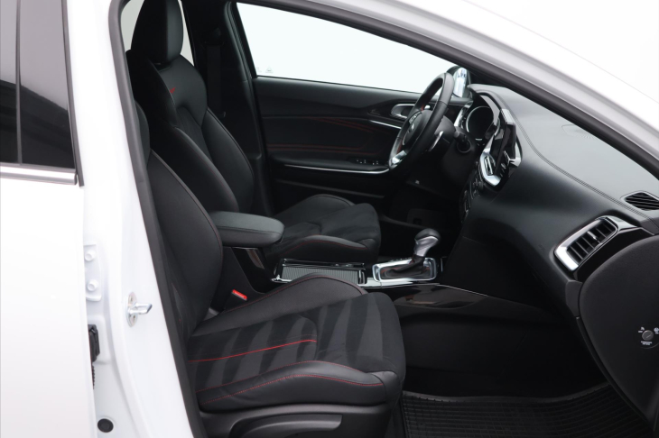 Kia ProCeed 1,6 T-GDI 150kW Aut. GT CZ