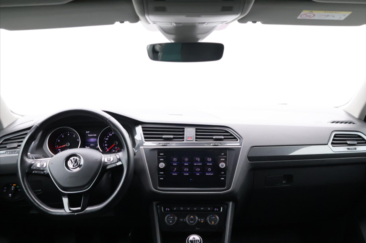 Volkswagen Tiguan 1,4 TSI 92KW CZ KLIMA LED
