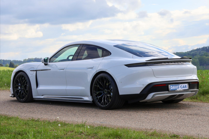 Porsche Taycan Turbo 460kW DPH CZ