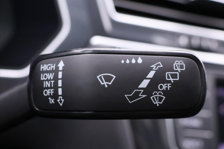 Volkswagen Tiguan 2,0 TSI R-line Highline DSG 4M