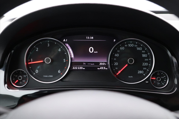 Volkswagen Touareg 3,0 TDI V6 193kW Exclusive CZ DPH
