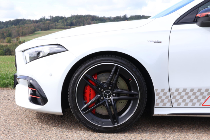 Mercedes-Benz Třídy A 2,0 45 S AMG 4Matic+ 310kW DPH
