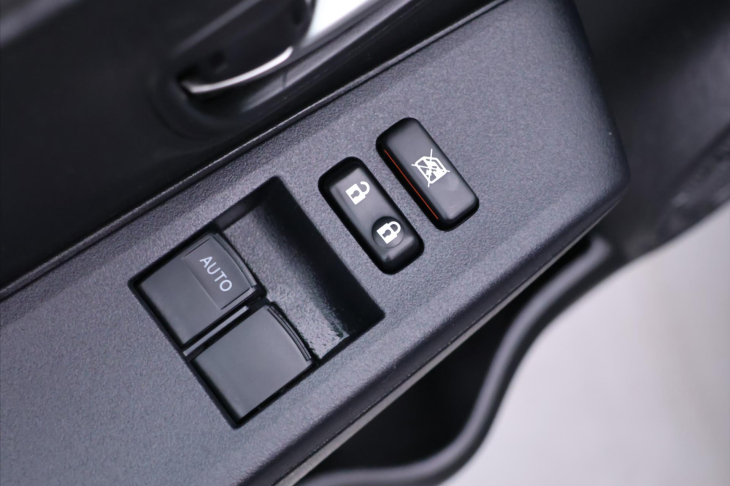 Toyota Yaris 1,0 VVTi Edition 1.Maj Serv.kn