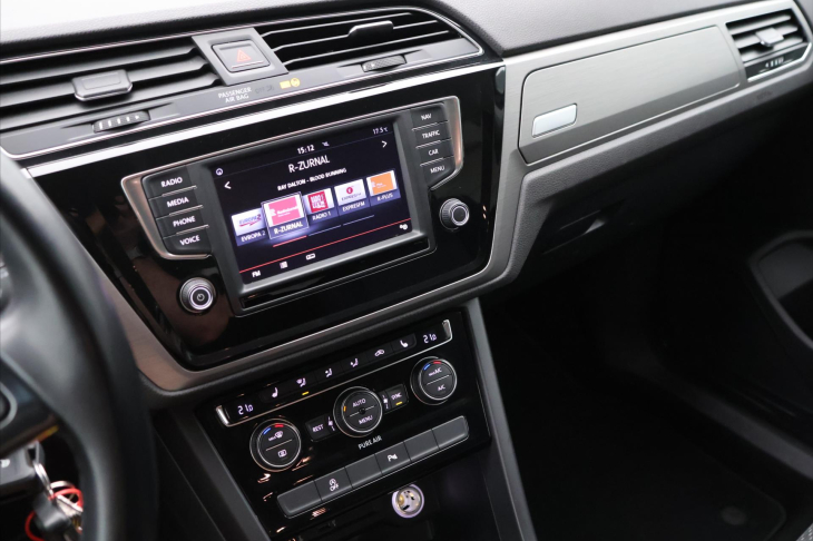 Volkswagen Touran 1,6 TDI 81kW Navi Tažné