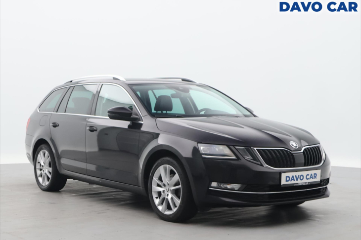 Škoda Octavia 1,6 TDI DSG Style+ LED Kůže