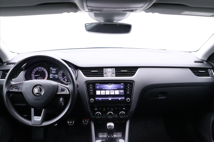 Škoda Octavia 2,0 TDI 110kW 4x4 CZ Scout LED
