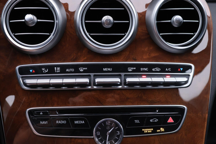 Mercedes-Benz Třídy C 2,1 220d 125kW Aut. Kůže LED