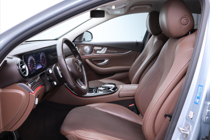 Mercedes-Benz Třídy E 2,0 4MATIC 135kW AT CZ