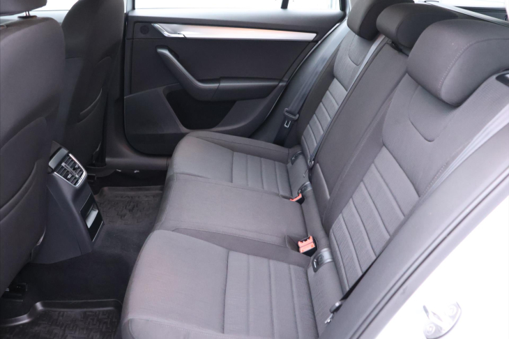 Škoda Octavia 2,0 TDI 110kW CZ Style Kessy