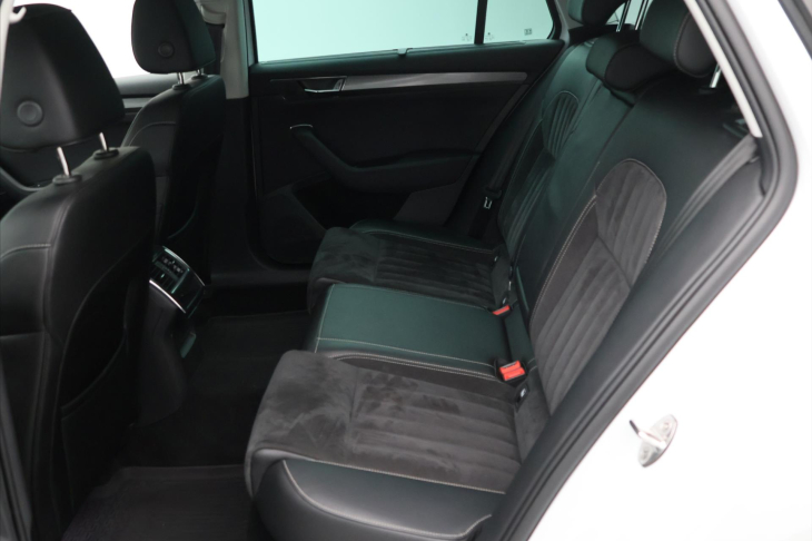 Škoda Superb 2,0 110kW Style LED DSG CZ