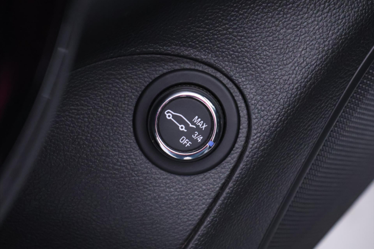 Opel Astra 1,4 T 110kW Aut. Innovation CZ