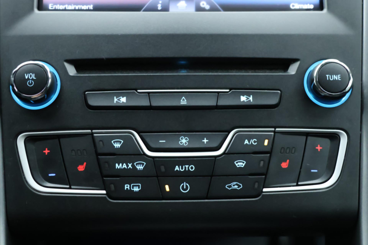 Ford Mondeo 2,0 TDCI 110kW CZ Titanium LED