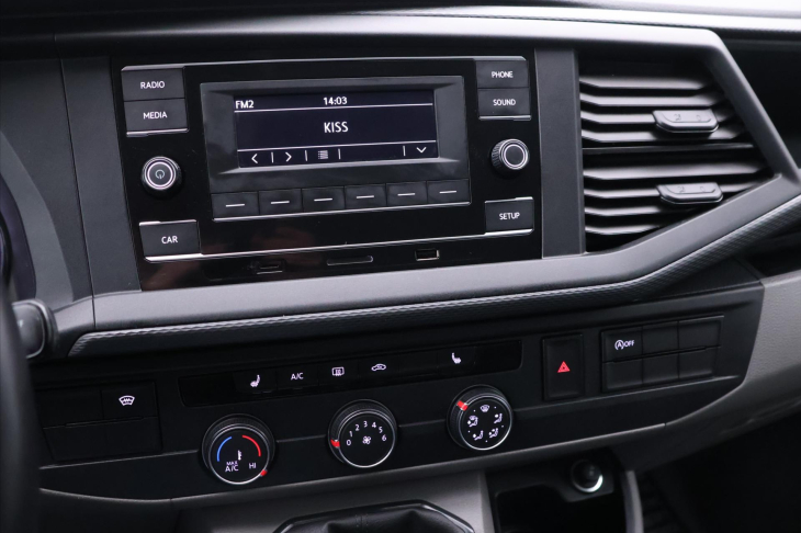 Volkswagen Transporter 2,0 TDI 81kW Klima 8-míst DPH